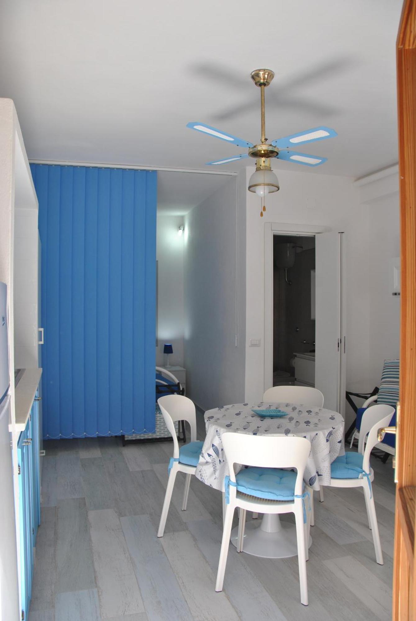 Casa Vacanze Casti - 41 Calasetta Kültér fotó