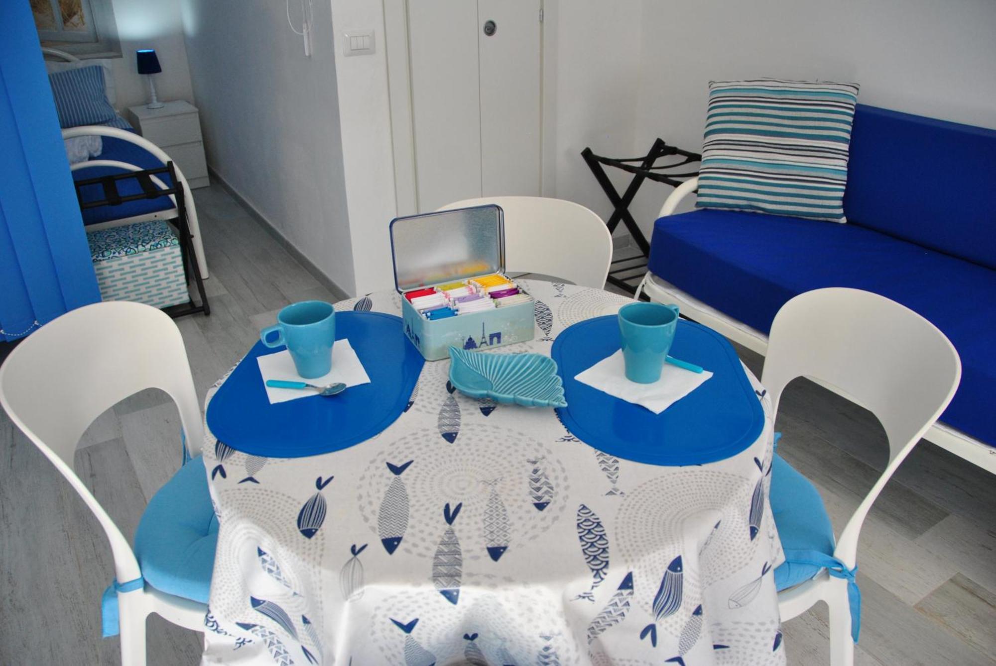 Casa Vacanze Casti - 41 Calasetta Kültér fotó