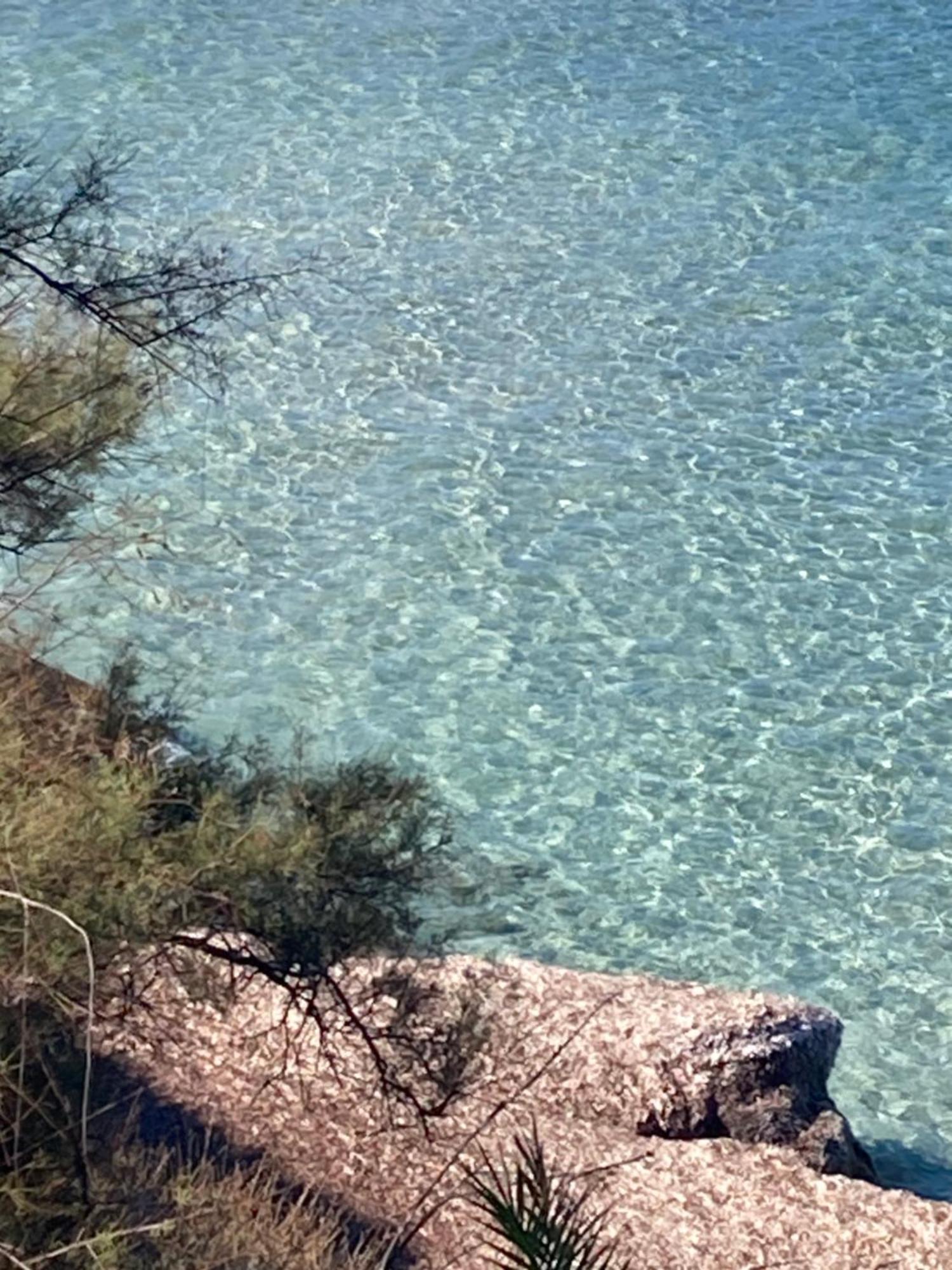 Casa Vacanze Casti - 41 Calasetta Kültér fotó